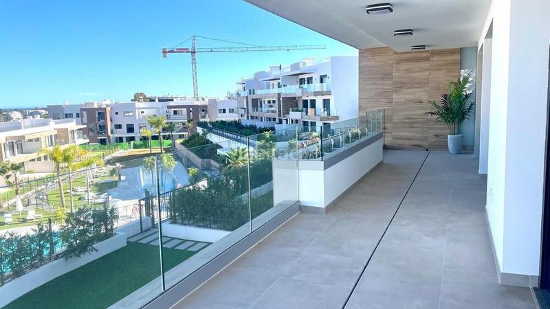 Foto 22259d90-8520-482e-b56c-6dbda1e860ff. Miete appartement mit parking pool in Benatalaya Estepona
