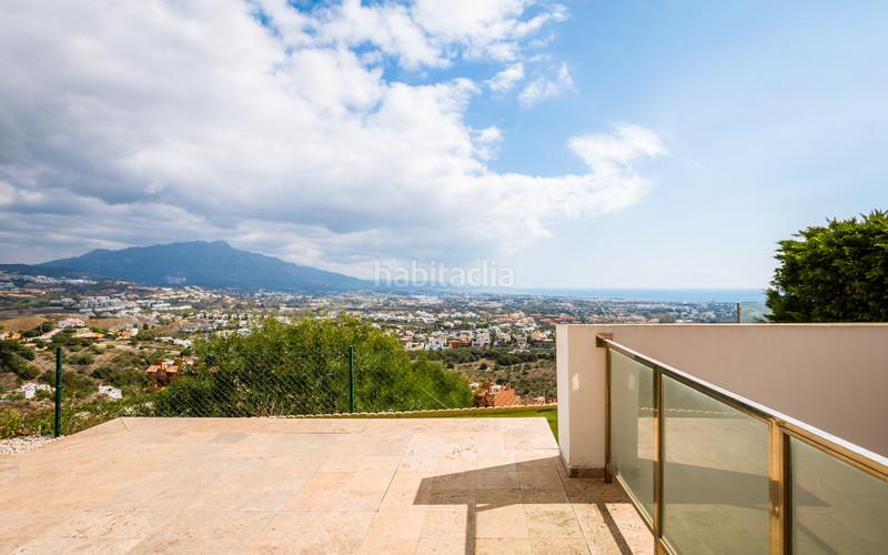 Foto e2a122a5-f65b-43cd-87e3-f7ded493e3d5. Casa aparellada amb aparcament piscina a Benahavís pueblo Benahavís