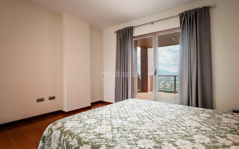 Foto 5fab39b0-f0d9-4630-82c5-32ade63d3c33. Casa bifamiliare con parcheggio piscina in Benahavís pueblo Benahavís