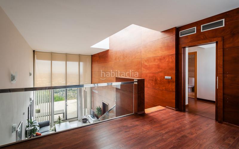 Foto 9a55b3e1-bb40-4f38-8cce-6f628077aeab. Casa bifamiliare con parcheggio piscina in Benahavís pueblo Benahavís