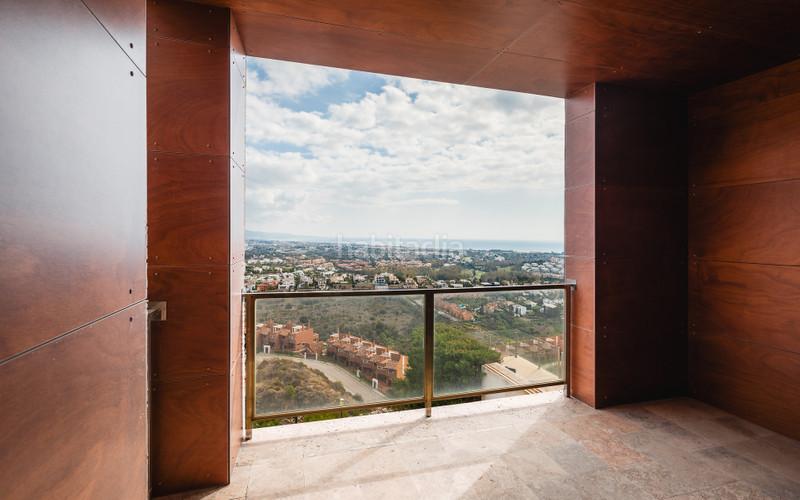 Foto a9c88ed8-77d0-4821-b69d-1beb1ef3bb5c. Casa pareada en Benahavís pueblo Benahavís