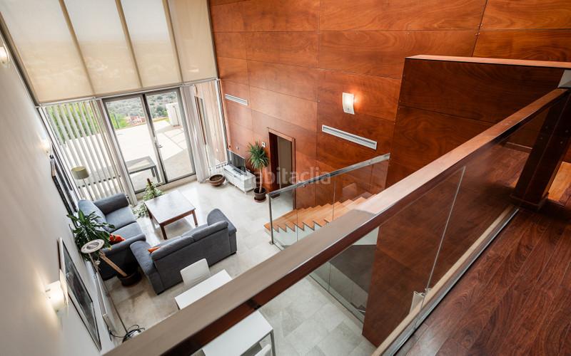 Foto a51fed66-0e89-47b3-b73a-c4c9d9a9bdf0. Towny house with parking pool in Benahavís pueblo Benahavís