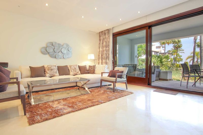Foto dbd19f12-3549-4383-a5e7-4f32cb565242. Maison jumelée dans n/a dans Benahavís pueblo Benahavís