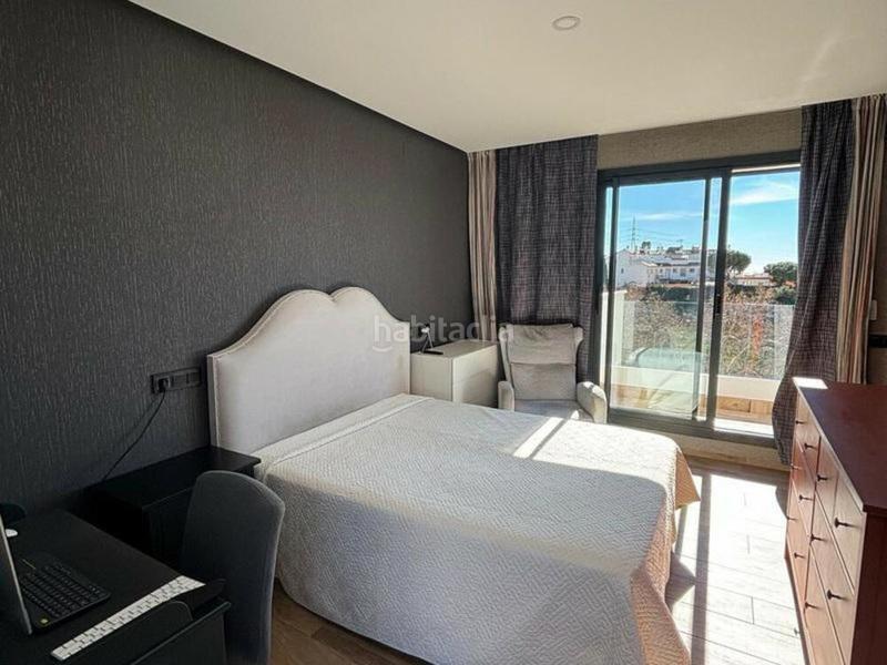 Foto 41d8b99d-93ad-4cad-b3a6-3d0db2e115b4. Alquiler ático en n/a atico duplex en alquiler en Marbella