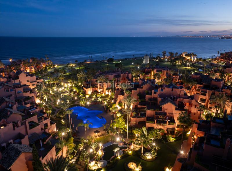Foto e646360d-93e1-4dde-bb18-4afcf55b71c8. Apartamento exquisito apartamento frente a la playa en torre bermeja, nueva milla de oro, en Estepona