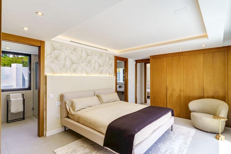 Foto 32a05109-ed66-418b-ad77-8ccdfa4d3bbb. Haus mit parking pool in Elviria Marbella