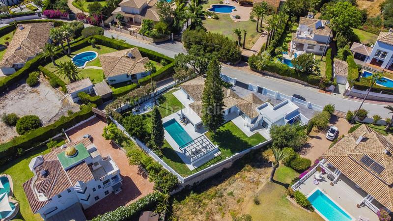 Foto 3d31ea88-3fd6-4dc9-9c60-fa85a44a8a01. Haus mit parking pool in Elviria Marbella