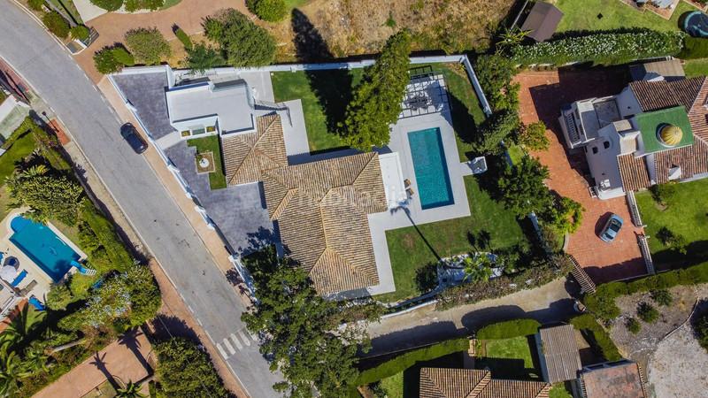 Foto 841ec81f-ad2a-47f7-8f6c-c5c6760d809e. Haus mit parking pool in Elviria Marbella