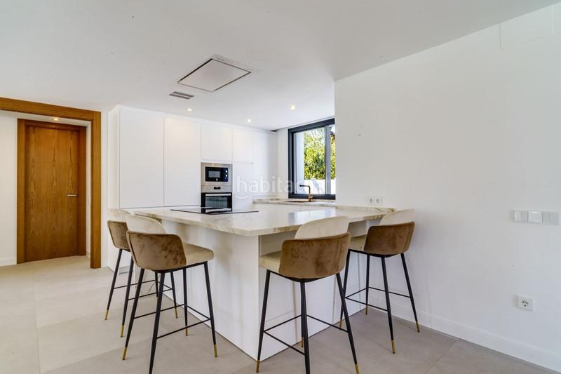 Foto e16a1077-b035-4d72-8650-d8619c8794a6. Haus mit parking pool in Elviria Marbella