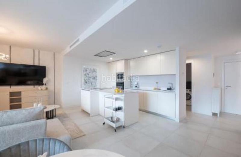 Foto b22de8c6-f857-4a52-9067-5d19d190e82f. Location appartement avec parking piscine dans La Concha - Resina Golf Estepona