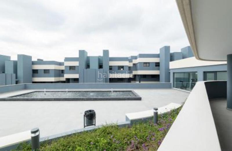 Foto d7ba8989-bc1e-41e1-8cdc-7d8a7ab72791. Location appartement avec parking piscine dans La Concha - Resina Golf Estepona