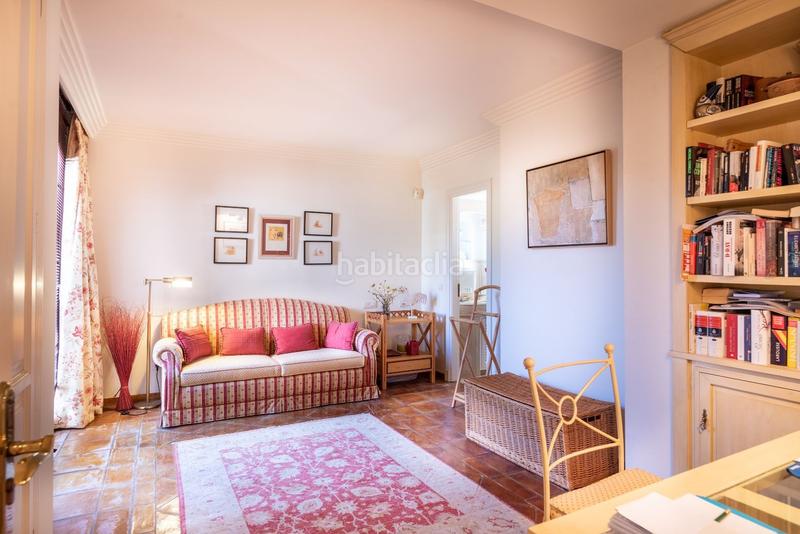 Foto 4aadcda0-64dd-415a-abca-d1c8265ff725. Penthouse with parking pool in Los Naranjos Marbella