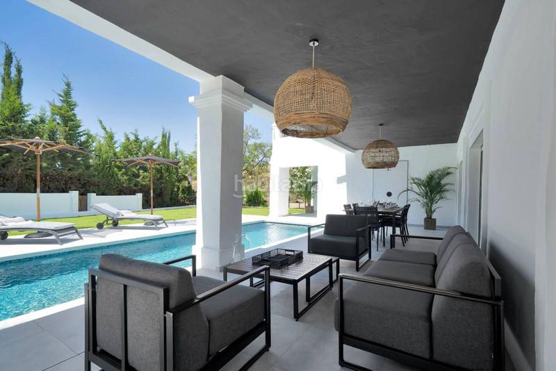 Foto a92deebe-7341-46f6-976e-e9ee68953bf3. Rent house with parking pool in El Paraíso Benahavís