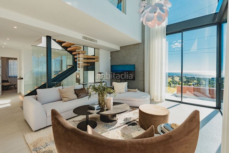 Foto c88dcc65-0b62-436c-be87-f601f540463b. Casa bifamiliare con parcheggio piscina in Río Real Marbella