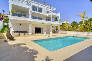 Casa a El Rosario - Ricmar. Lujosa villa contemporánea con vistas panorámicas al mar en el r