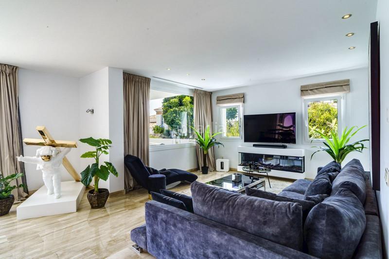 Foto 7ad75660-58f9-4cd7-bafd-5a1026bb6a27. Casa con parcheggio piscina in El Rosario - Ricmar Marbella