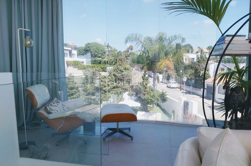 Foto 54fb2993-ce09-46f9-a565-895eb24c3621. Haus mit parking pool in Marbesa Marbella