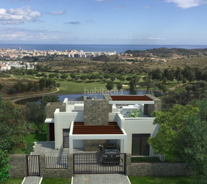Foto 0db62d65-cf66-495b-8753-8f5097fd6f48. Casa amb aparcament piscina a El Faro de Calaburra - Chaparral Mijas