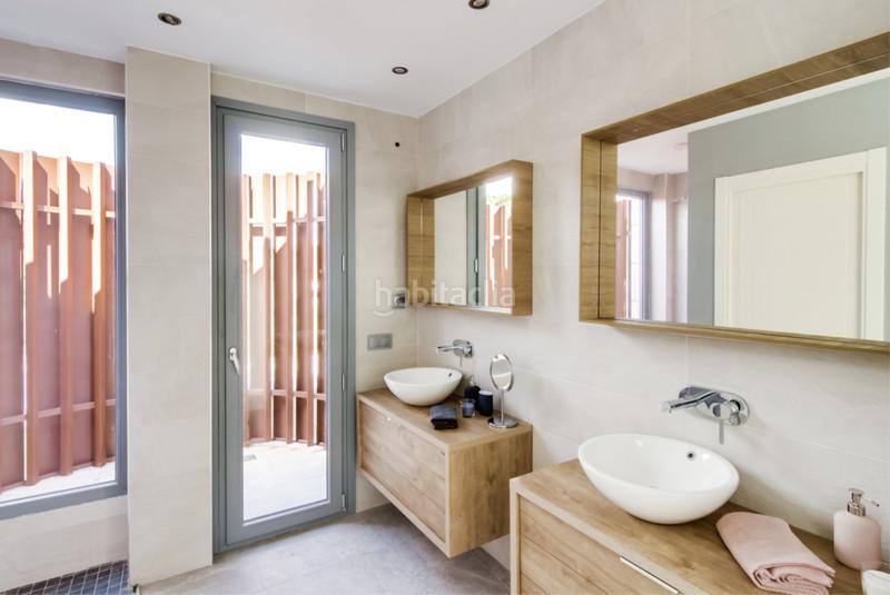 Foto a45f3567-5173-40c7-bb4e-3c4d369664f6. Casa amb aparcament piscina a El Faro de Calaburra - Chaparral Mijas