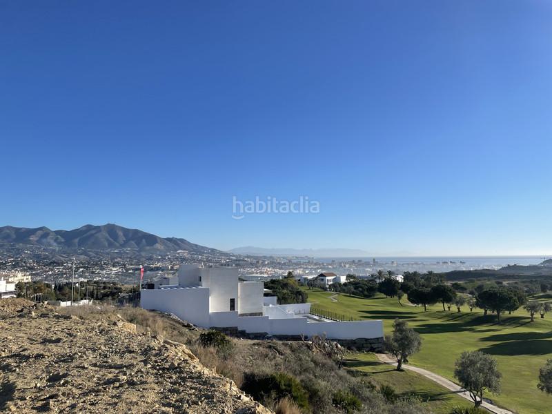 Foto a4f794f8-6fb1-439a-97b4-0f9a5abcc90a. Casa amb aparcament piscina a El Faro de Calaburra - Chaparral Mijas