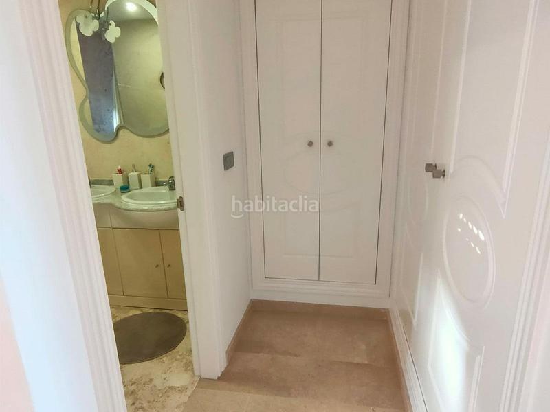 Foto bb6f9b9a-e2b6-4508-a071-cf3712895a12. Lloguer tríplex amb aparcament piscina a Guadalmina Alta Marbella