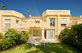 Maison jumelée à N/a. Charming westfacing renovated townhouse in la quinta hills, la q