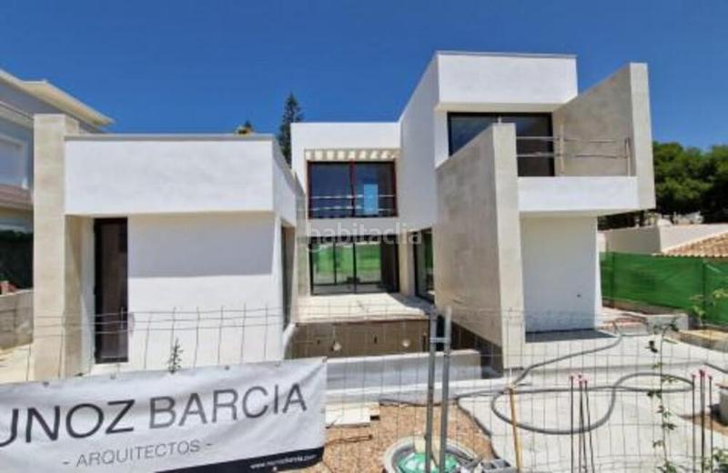 Foto 688bba3f-4424-4a32-867d-52e219263bb2. Casa oportunidad de inversión excepcional primera ubicación en nueva andalucía en Marbella