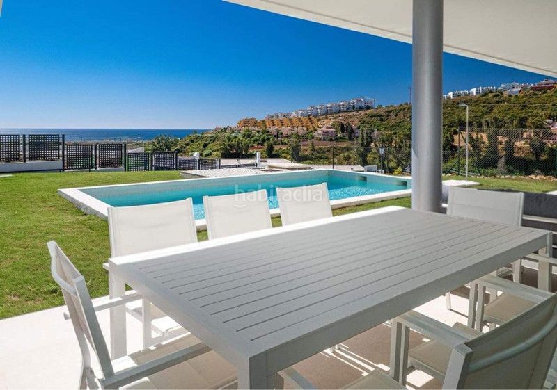 Foto 4d96eaef-a481-4a22-9fdb-8187d10b050b. Lloguer casa amb aparcament piscina a Puerto de la Duquesa Manilva