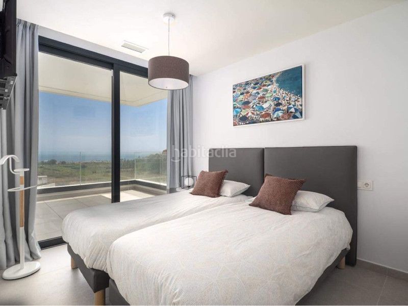 Foto f26b15e7-0555-4b76-a849-44418e59f98e. Lloguer casa amb aparcament piscina a Puerto de la Duquesa Manilva