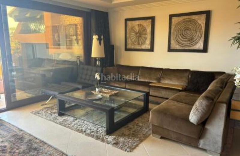 Foto 75fe2876-68fe-4fee-889f-7fc37c936de8. Rent apartment in n/a in Zona de Punta Plata Estepona