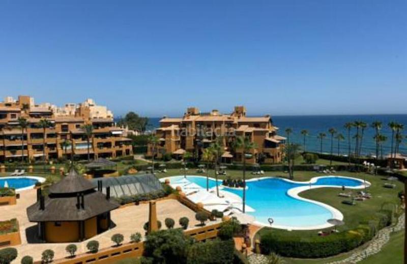 Foto d56cdd5b-93b9-41e5-beb9-c87751c0d1e5. Location appartement dans n/a dans Zona de Punta Plata Estepona