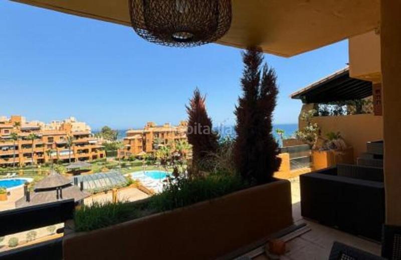 Foto 2c282a43-a406-48da-a7f8-ce6642de8646. Miete appartement in n/a in Zona de Punta Plata Estepona