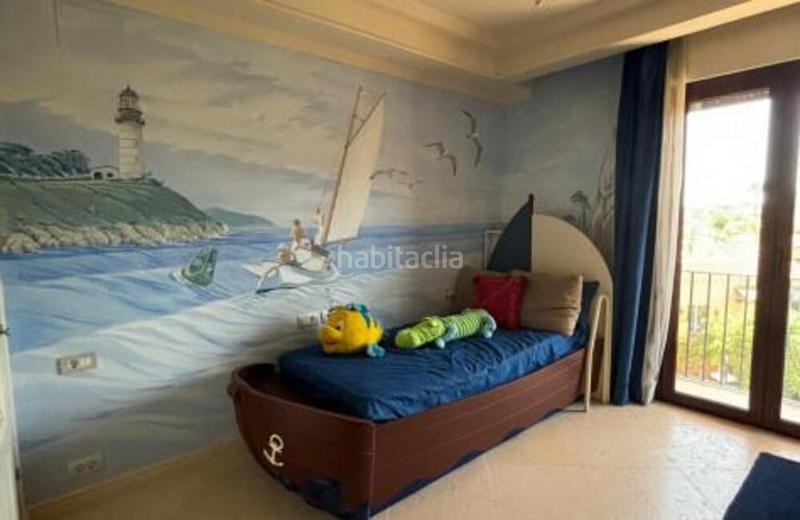 Foto fa1099df-2adf-4d8c-b216-3d0c1edc8a4b. Miete appartement in n/a in Zona de Punta Plata Estepona