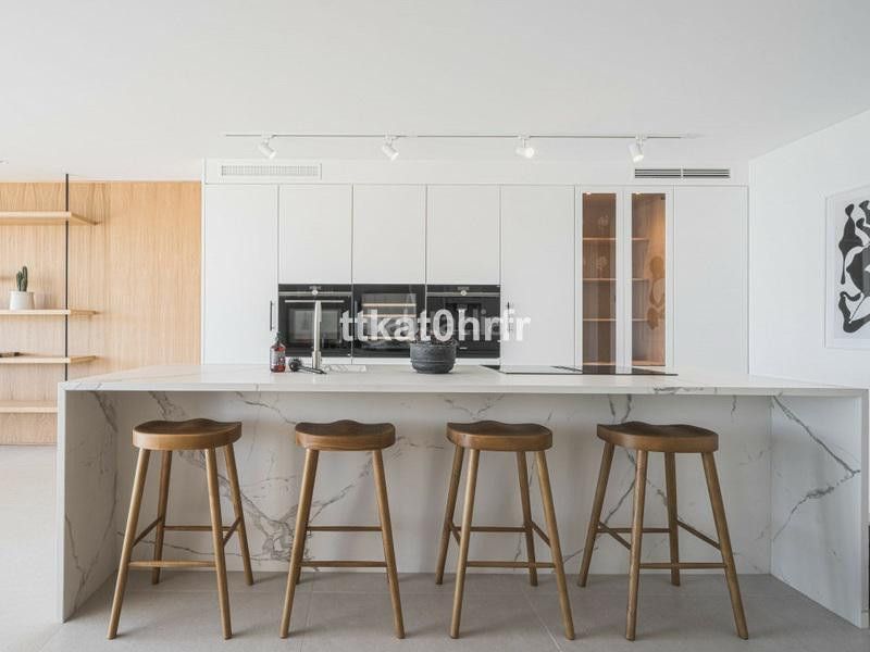 Foto ea82ac96-77c8-4529-a32f-c2a388f41b80. Planta baixa amb aparcament a Los Naranjos Marbella