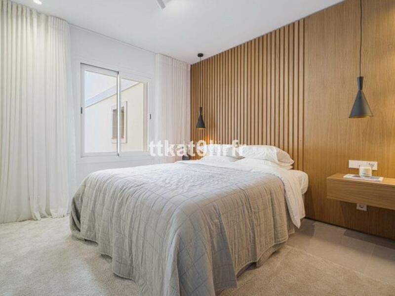 Foto efa54b9b-dfa9-4ef8-a1c9-8a772dabdfaa. Planta baixa amb aparcament a Los Naranjos Marbella