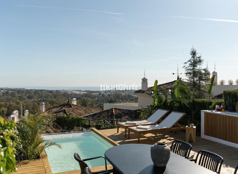 Foto f8c27dd4-7f4d-4eb0-bb8d-fb1312acf448. Planta baixa amb aparcament a Los Naranjos Marbella