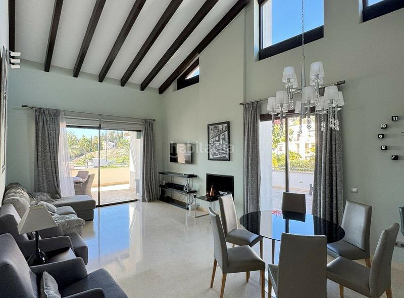 Foto 692c9d3f-51d7-400a-935d-5aa6b9106f4d. Rent semi detached house with parking pool in El Paraíso Benahavís