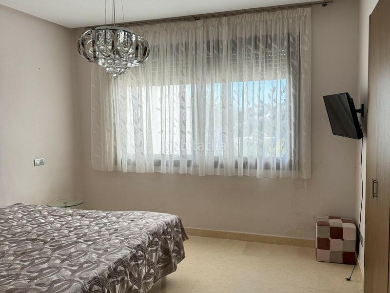 Foto e03d24b4-28a1-4e9a-ab45-df995363073e. Rent semi detached house with parking pool in El Paraíso Benahavís