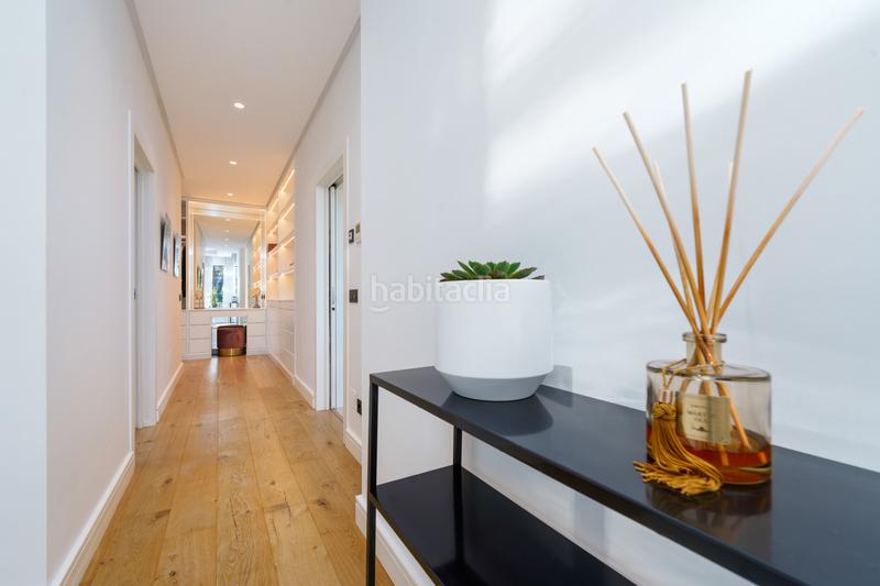 Foto 574f5f61-7e57-4700-b1ca-a3a8a1f5c4f8. Casa a n/a a Nueva Andalucía centro Marbella