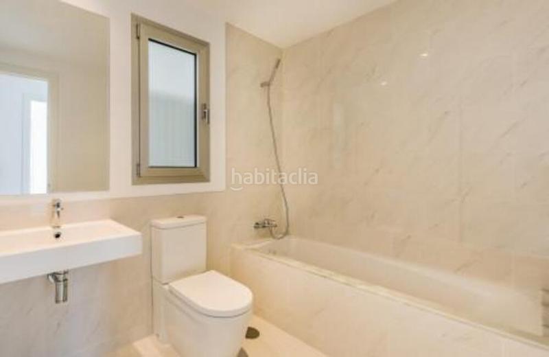 Foto 15ea55b6-5071-4f75-a1c7-35b3cc16cb3e. Location attique avec parking piscine dans Bel - Air Estepona