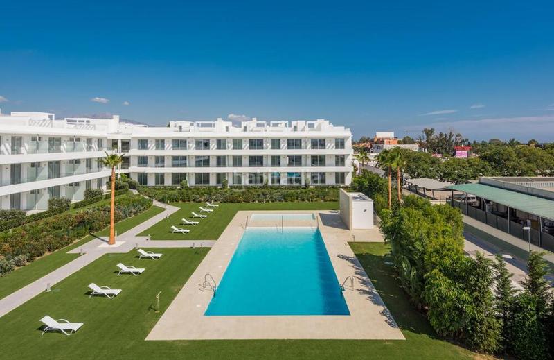 Foto b854ae91-23b8-40c5-aa20-113658fa6b2e. Location attique avec parking piscine dans Bel - Air Estepona