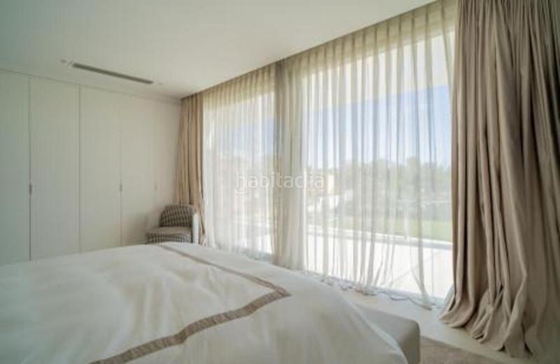 Foto 4df90635-5303-4d05-810f-55712d9888a4. Casa en n/a lujosa villa multilevel con potencial sin fin en Estepona