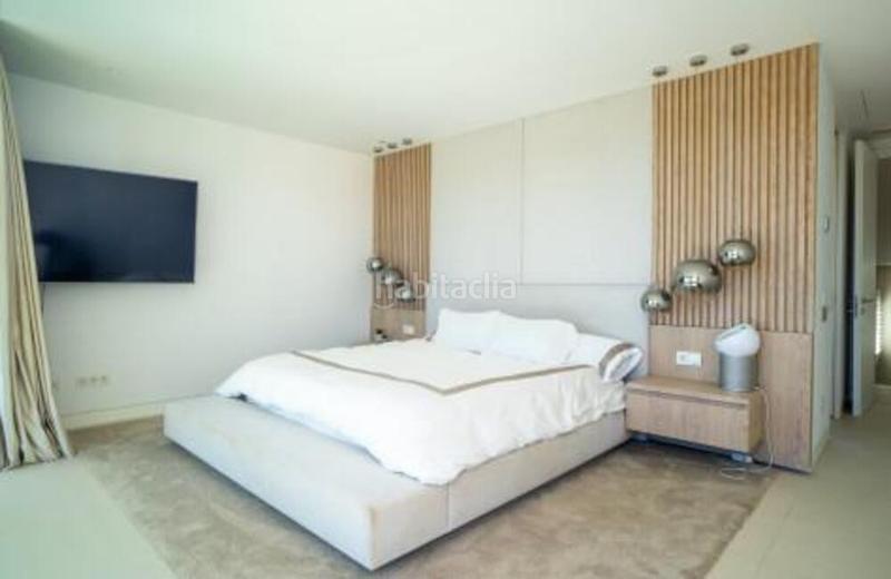 Foto 505ae7a7-0b91-45ed-a061-763ebe6d59c5. Casa en n/a lujosa villa multilevel con potencial sin fin en Estepona