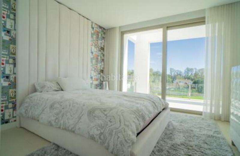 Foto 625bdcaf-0e25-4dad-a257-58aad19739de. Casa en n/a lujosa villa multilevel con potencial sin fin en Estepona