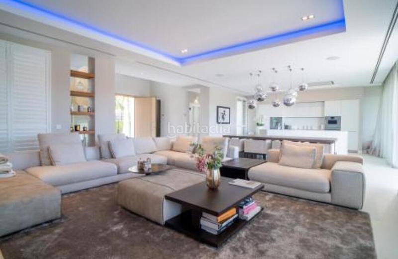 Foto 63419a60-6ea7-456e-8832-1b0e131a01d3. Casa en n/a lujosa villa multilevel con potencial sin fin en Estepona