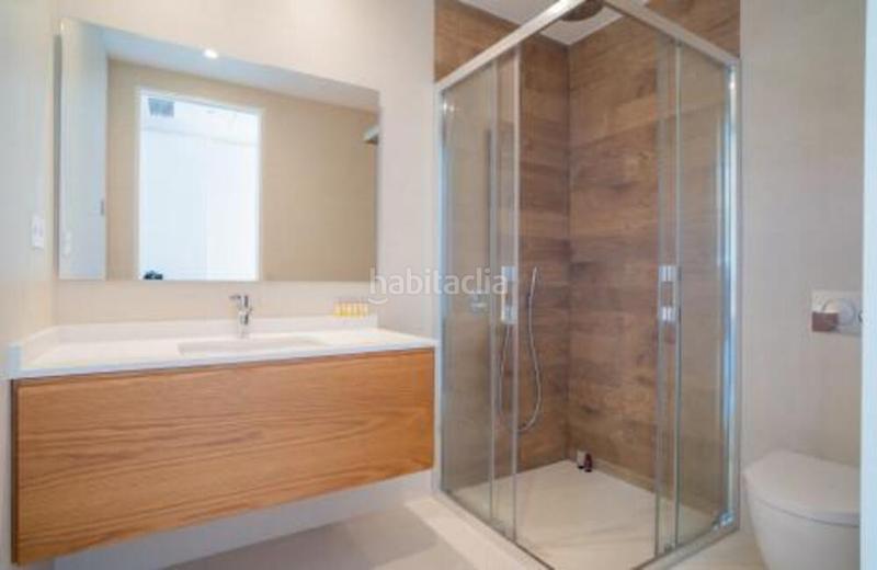 Foto 945b99e5-837c-471d-aaf9-c42eda39bd7b. Casa en n/a lujosa villa multilevel con potencial sin fin en Estepona