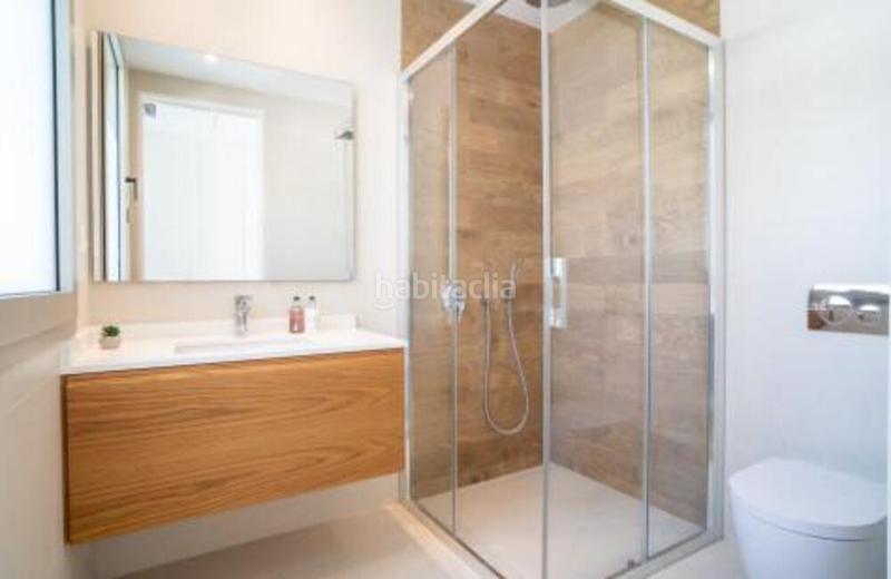 Foto a600d0ef-ed86-4a18-9056-fc75176dc8ee. Casa en n/a lujosa villa multilevel con potencial sin fin en Estepona