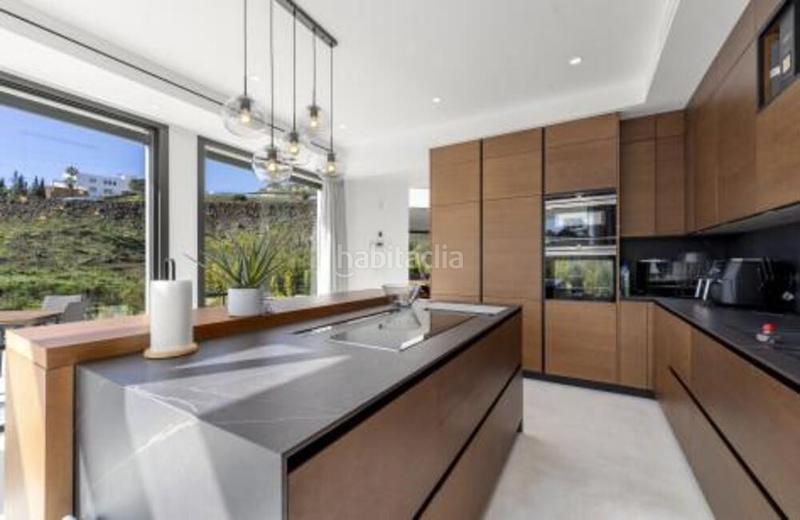 Foto e7b9041d-63de-48f1-9e36-03bbaaa6f944. Casa a n/a a El Paraíso Benahavís