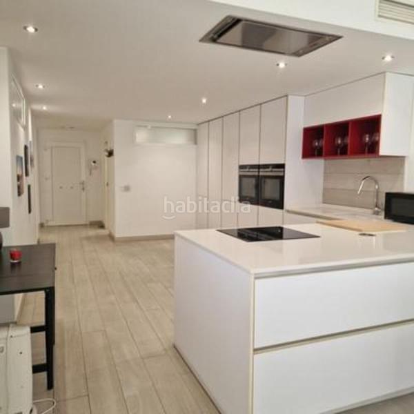 Foto e2154e67-572f-4636-aa76-74a6ef6ef2be. Lloguer planta baixa amb aparcament piscina a Puerto Banús Marbella