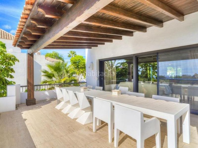 Foto 179fb471-ef0c-4198-94b0-aa02a45e7cb2. Casa en lomas de Marbella club Marbella
